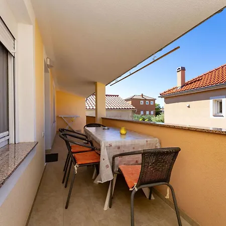 Apartment Nadica Nin