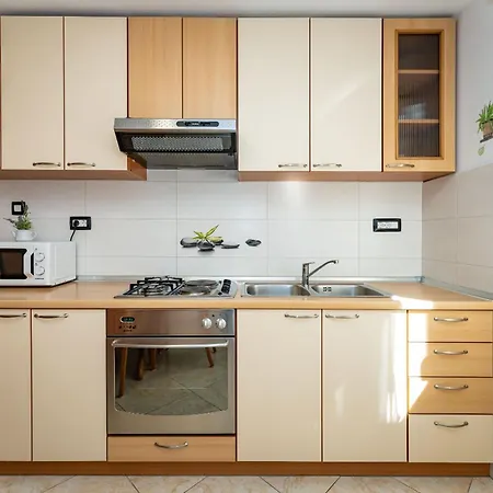 アパート Nadica *