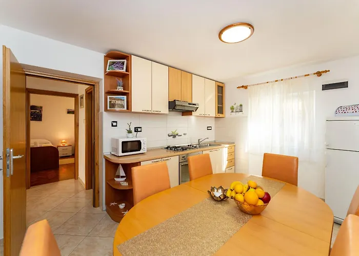 Nadica Апартаменты Нин